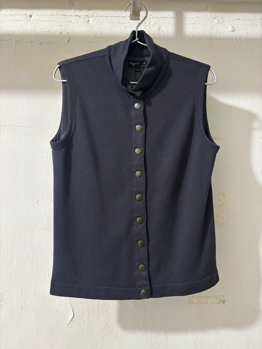 agnès b. SLEEVELESS SWEAT CARDIGAN