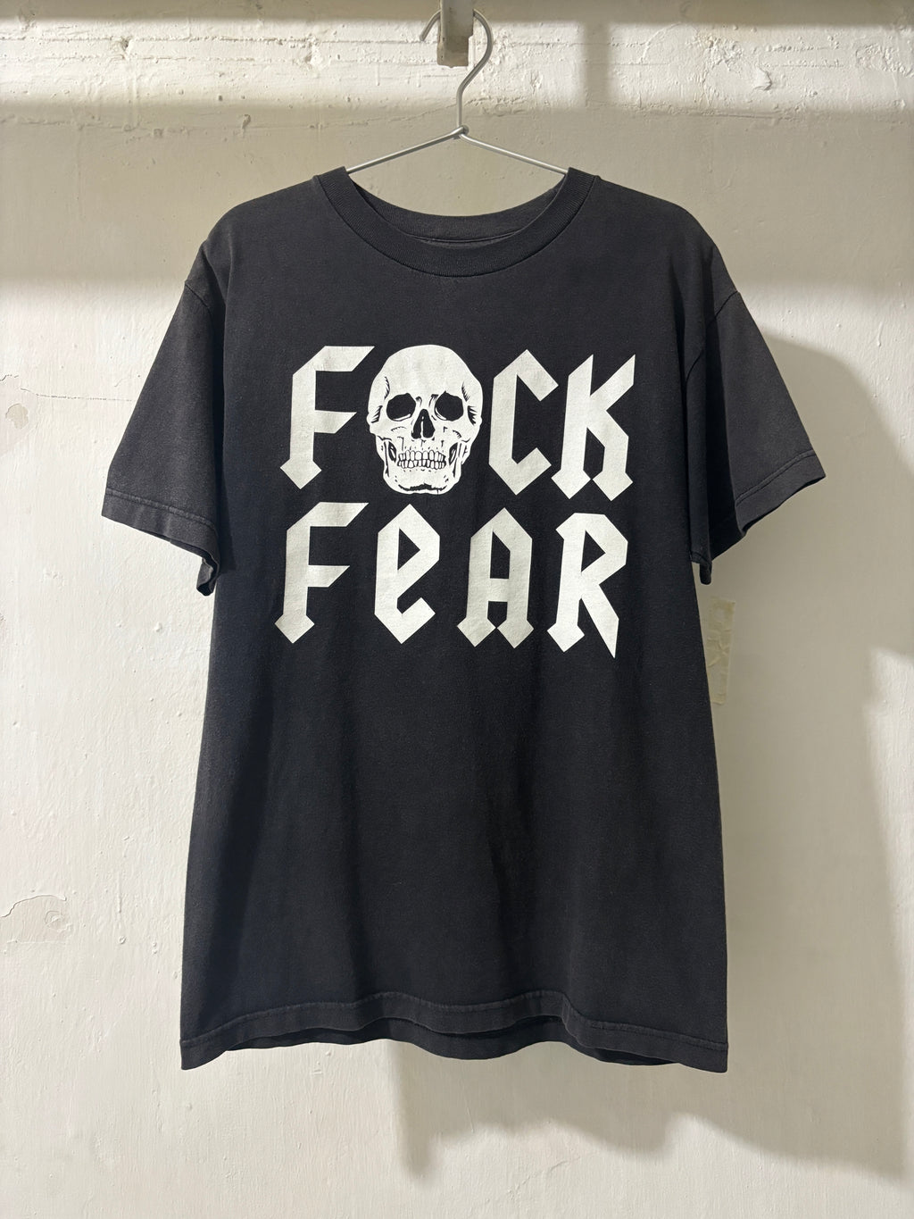 VINTAGE 2003 WWE 'STONE COLD STEVE AUSTIN FUCK FEAR DRINK BEAR' T-SHIRT
