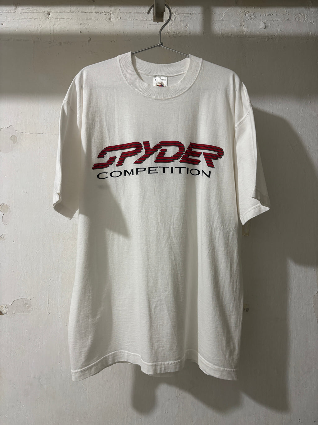 WHITE T-SHIRT WITH SPYDER COMPETITION TITLE