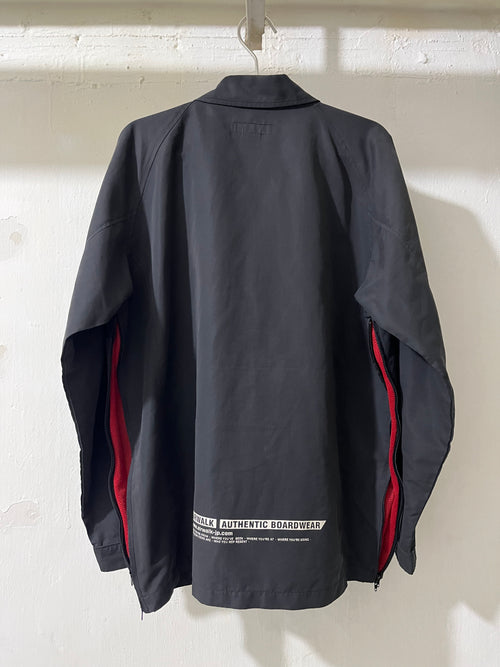 AIRWALK DARK GREY ZIPPED SHIRT JACKET WITH RED SIDE DETAILS