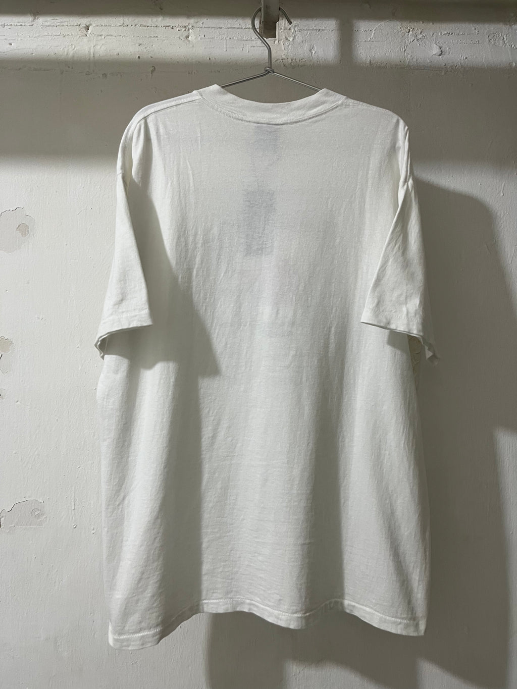VINTAGE ONEITA 1990S 'BEAUTICIAN NOT A MAGICIAN' GRAPHIC T-SHIRT
