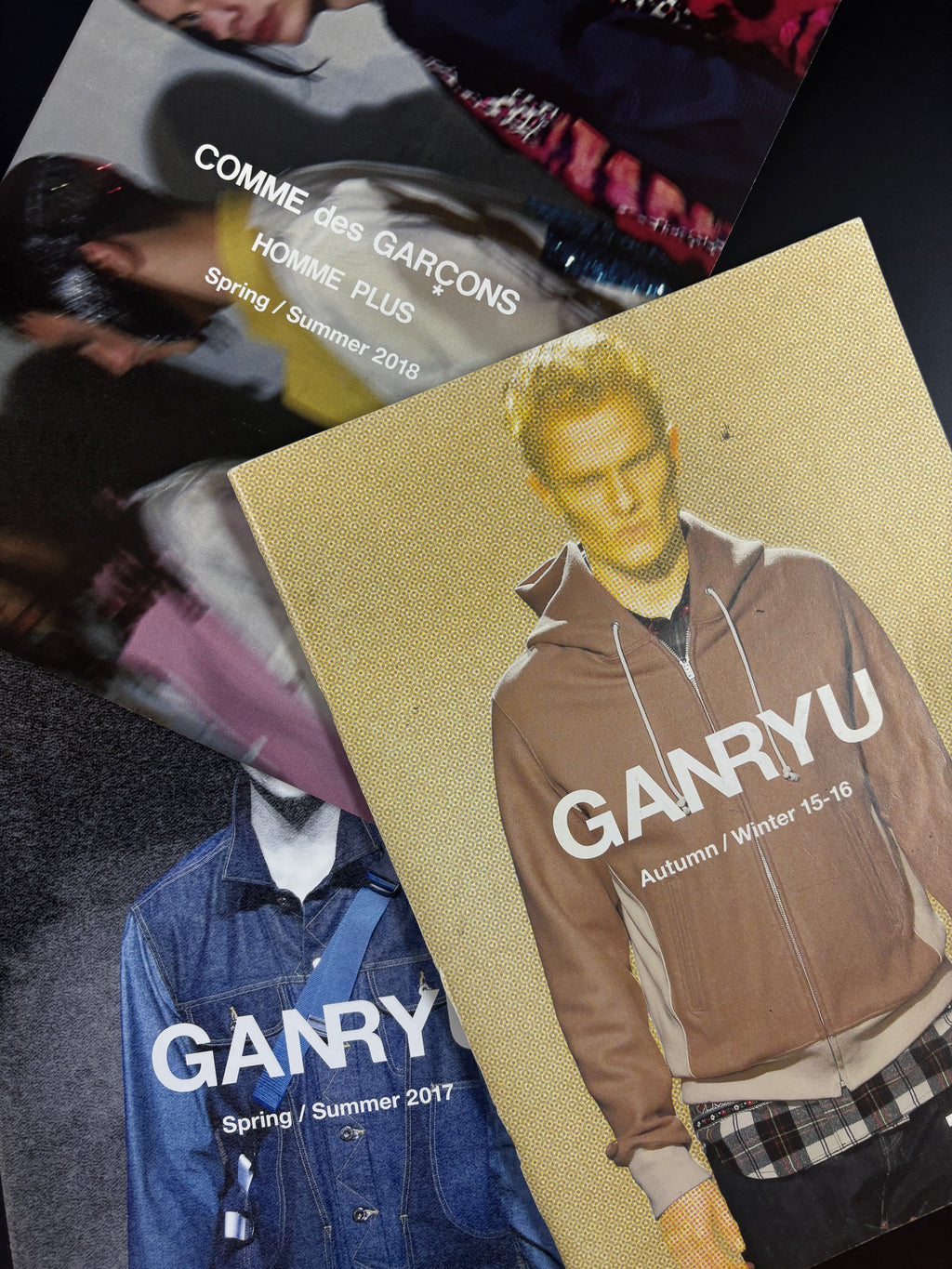 COMME des GARÇONS ASSORTED LOOKBOOKS