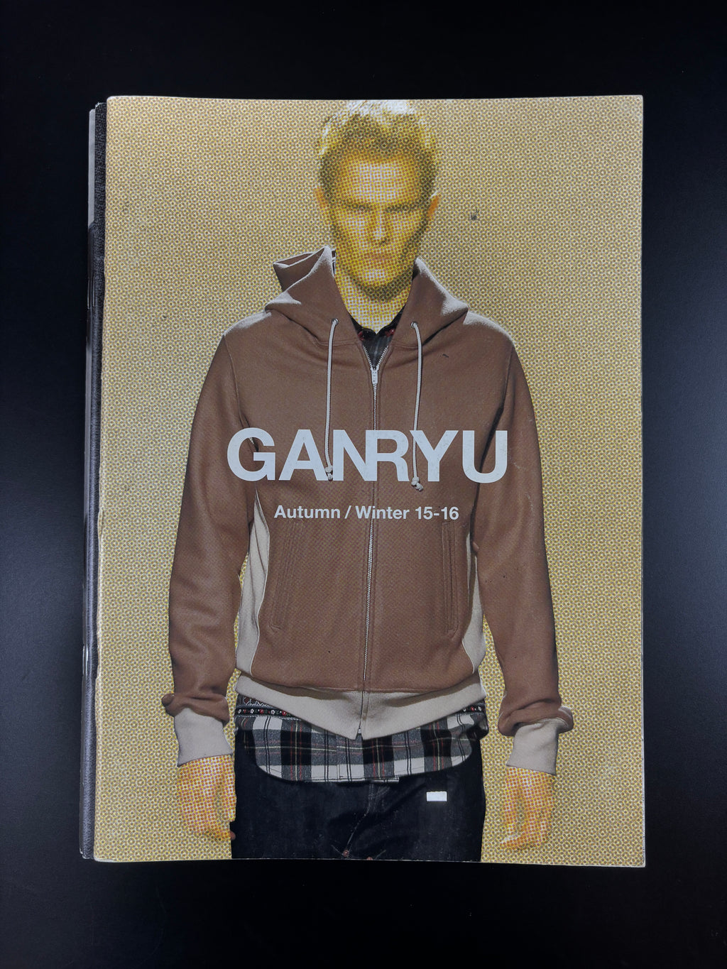 COMME des GARÇONS ASSORTED LOOKBOOKS