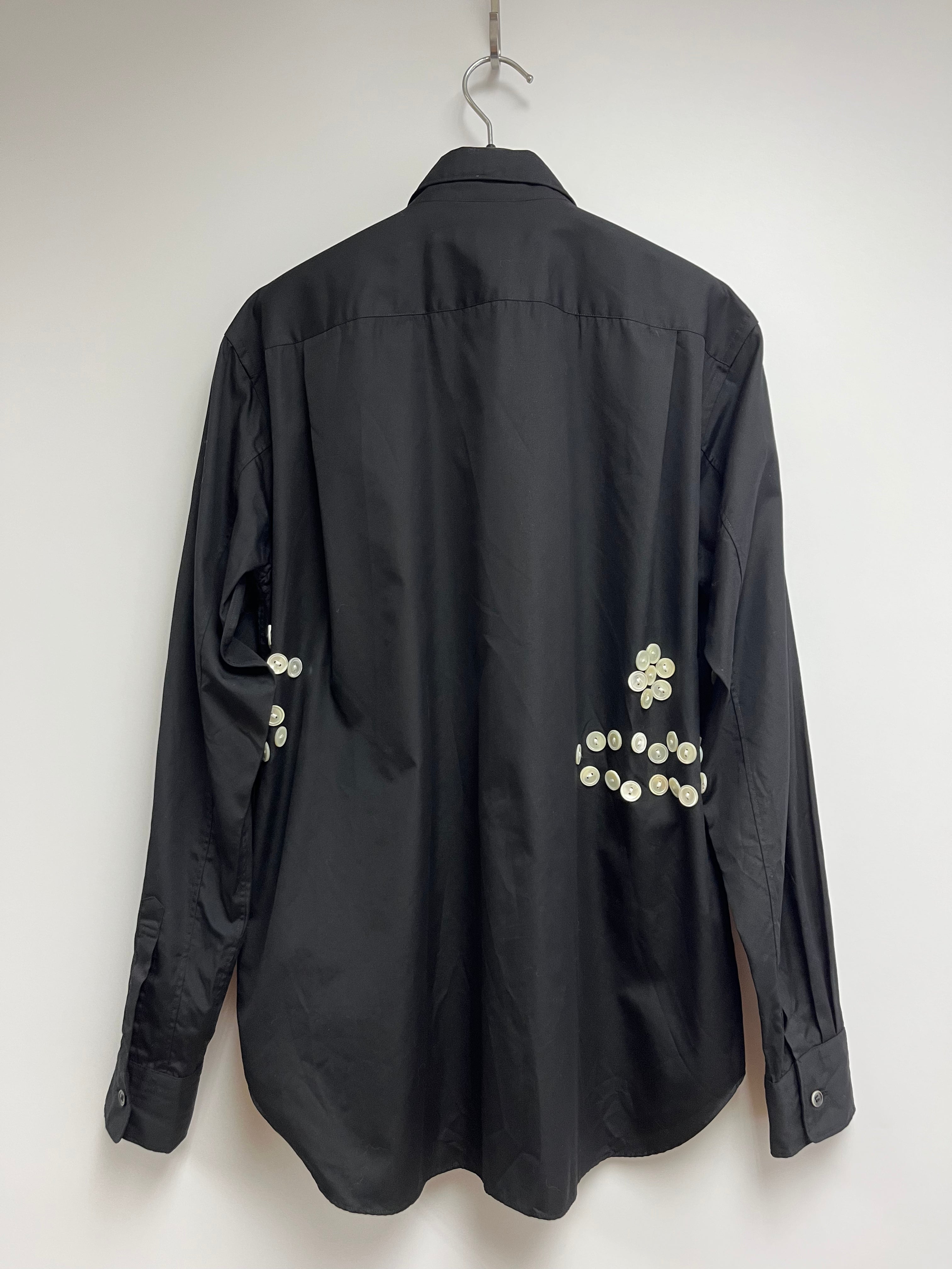COMME des GARÇONS HOMME PLUS STITCHED BUTTONS SHIRT