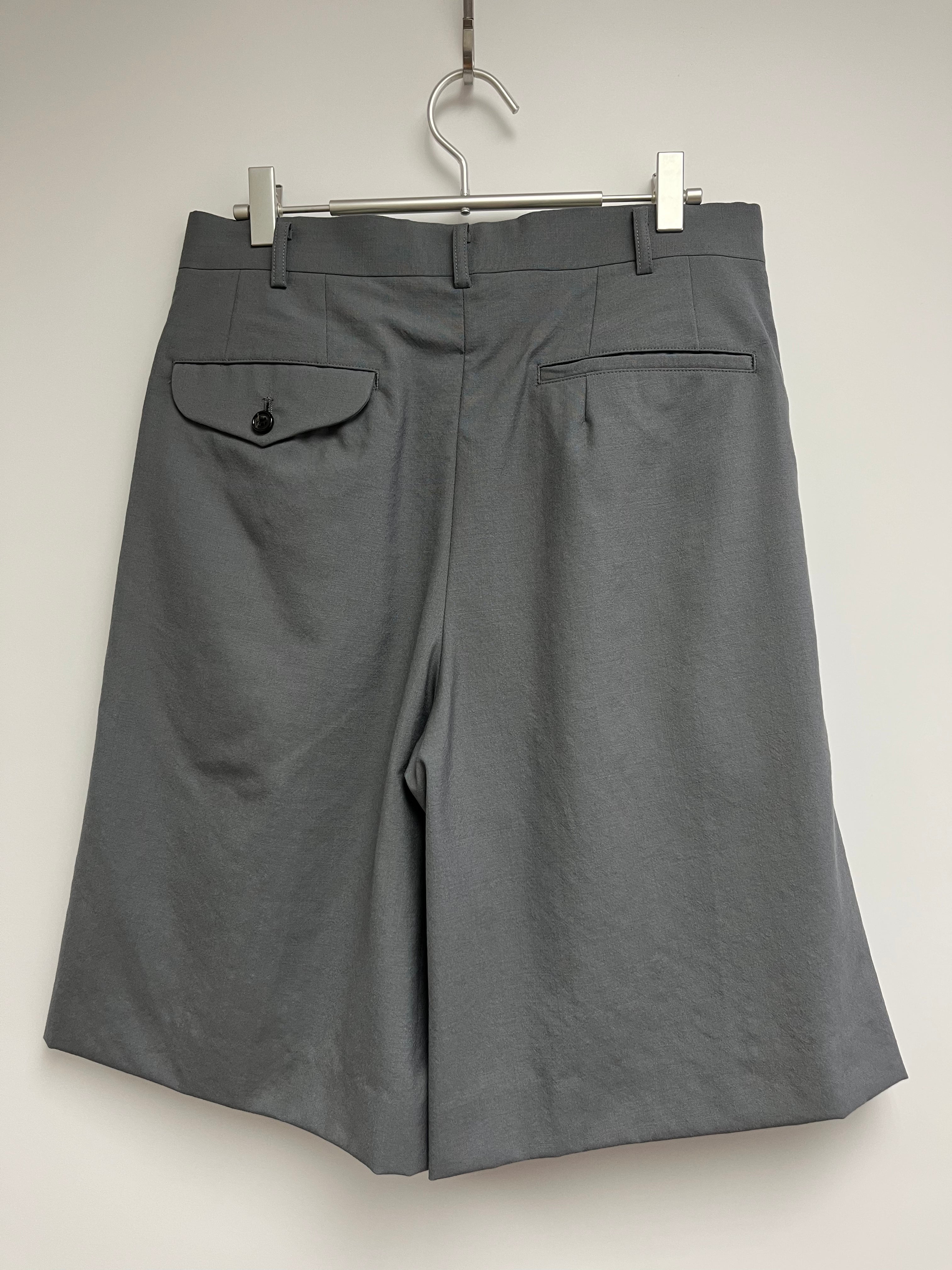COMME des GARÇONS HOMME PLUS PLEATED WOOL SHORTS