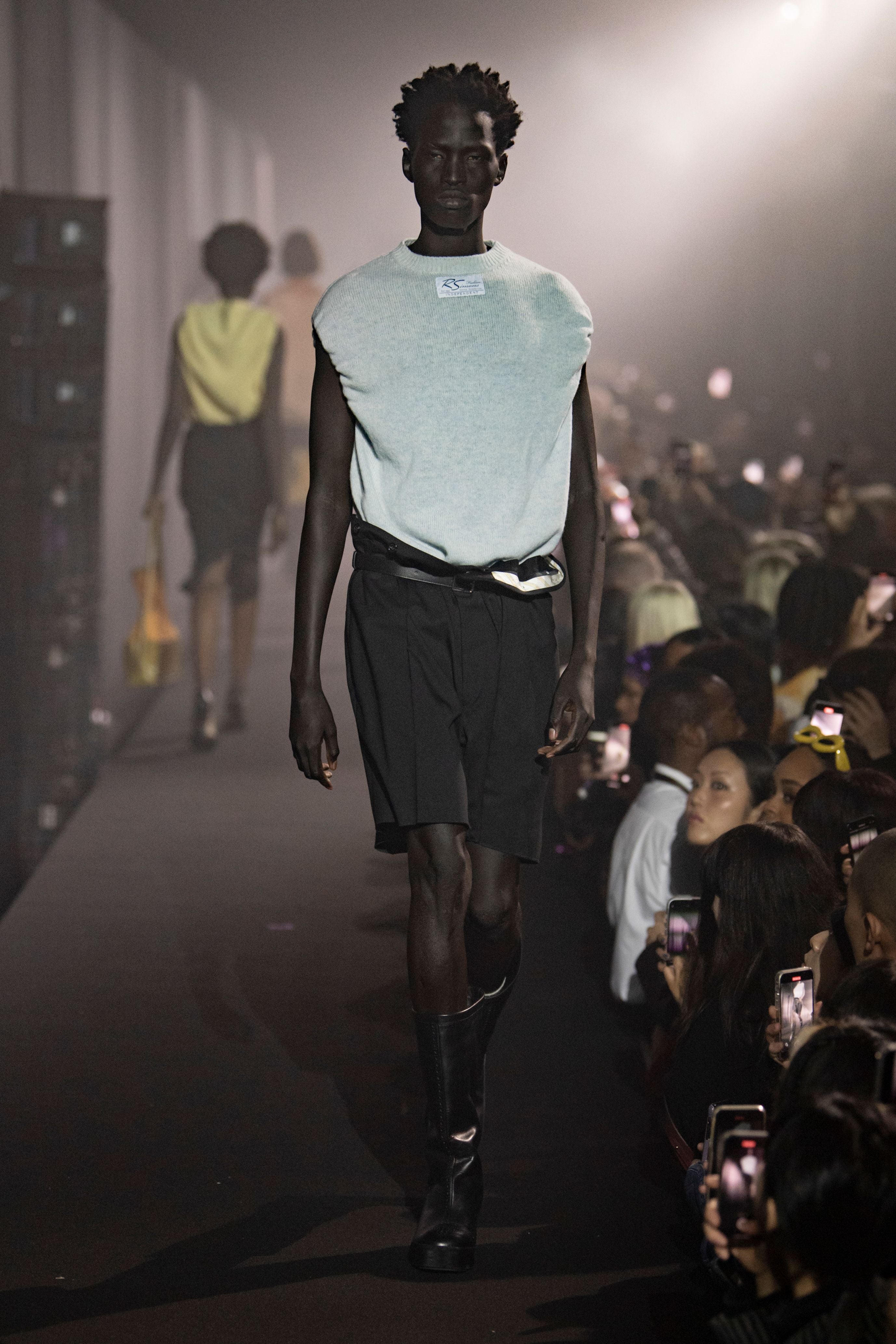 RAF SIMONS WOMEN'S SLEEVELESS FINE KNIT SWEATER